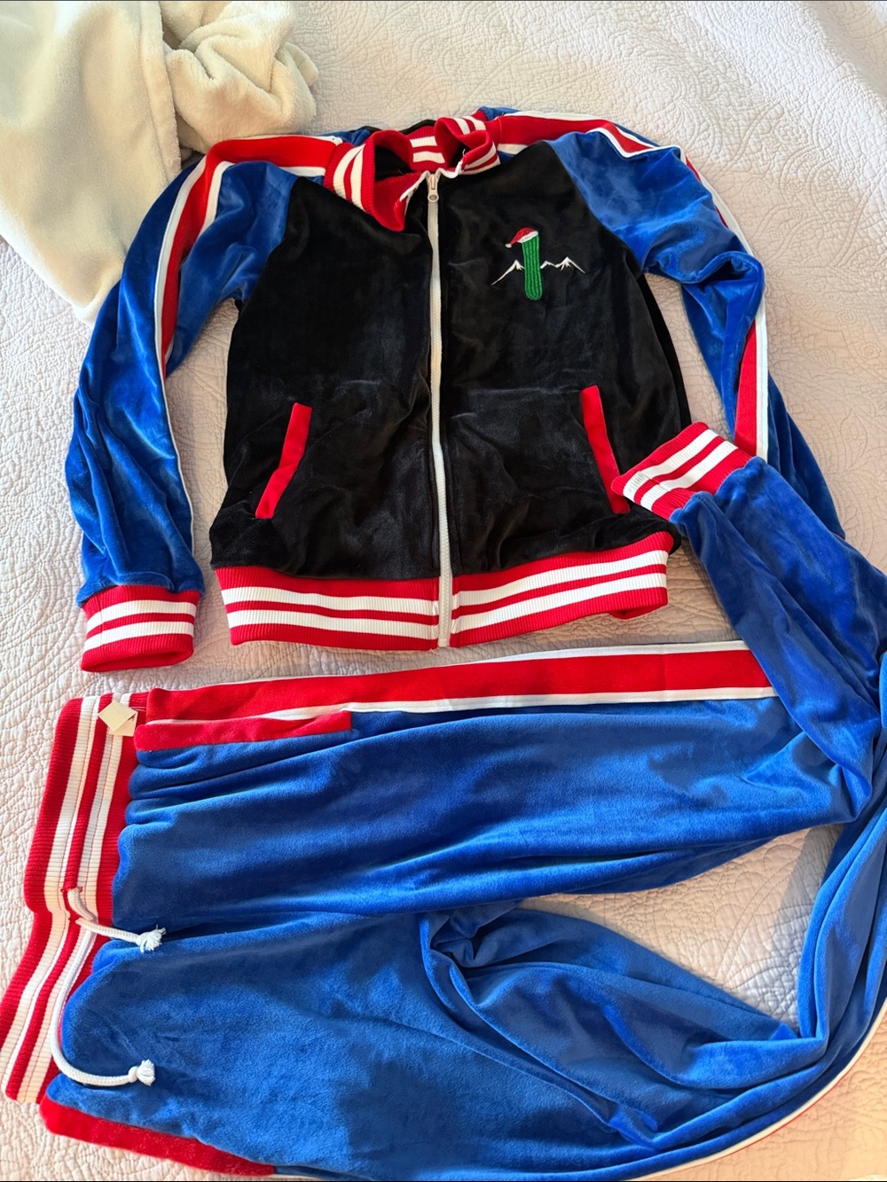 Man track suits velvet Xmas pants size. S